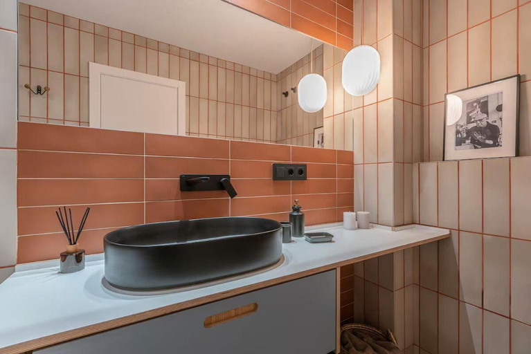 Bathroom 2, Attic Oasis, Málaga