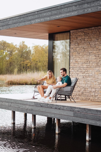 Others 3, Haven Lake Village, Wijdemeren