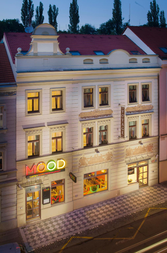 Exterior view, Hotel Hartig, Praha 8