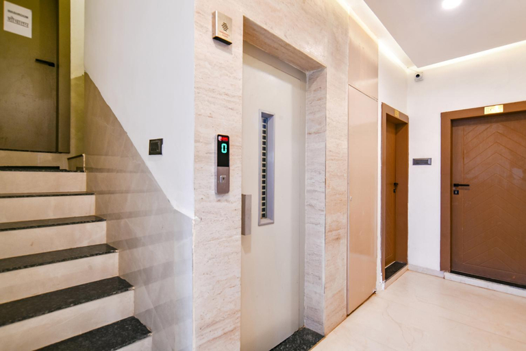 Lobby 3, Fabhotel Saraca Inn, Indore