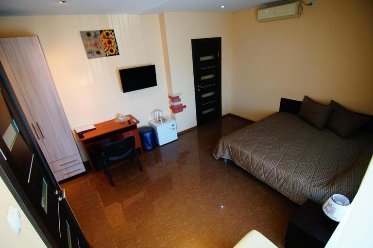 Others 4, Hotel Na Kalinina, Vladivostok gorsovet