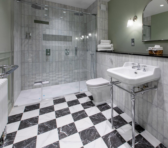 Bathroom 2, The Albion Hotel, Isle of Wight