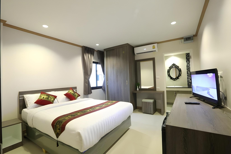 Bedroom 3, Sunlight Hotel, Pattaya