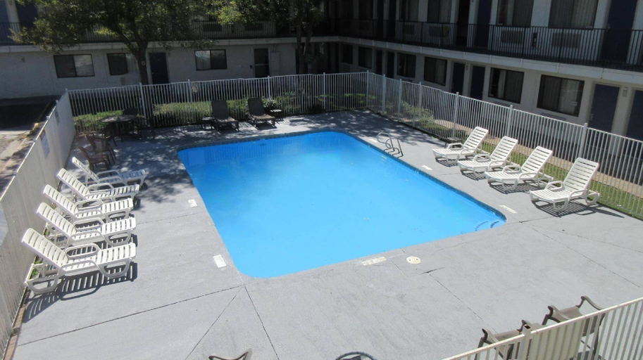 Sport & Beauty 4, Park Inn by Radisson, Wells, Elko