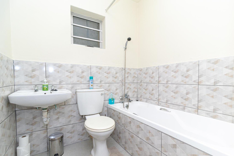 Bathroom 4, Modern Seaview Apartment, Nelson Mandela Bay