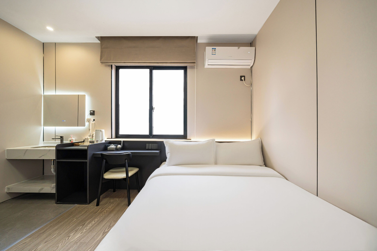 Room 2, The Jido Shanghai Waterfront Hotel, Shanghai
