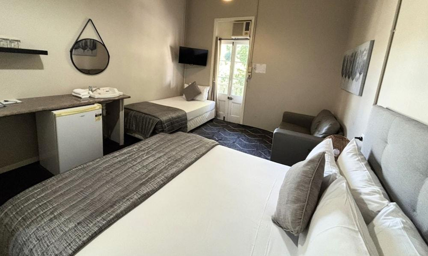 Bedroom 2, Grand Hotel Mount Morgan, Mount Morgan