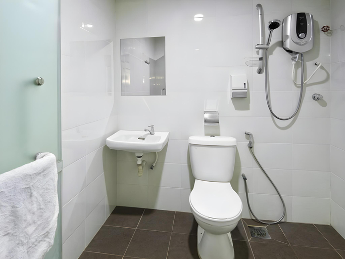 Bathroom 5, Luscious Hotel, Central Seberang Perai