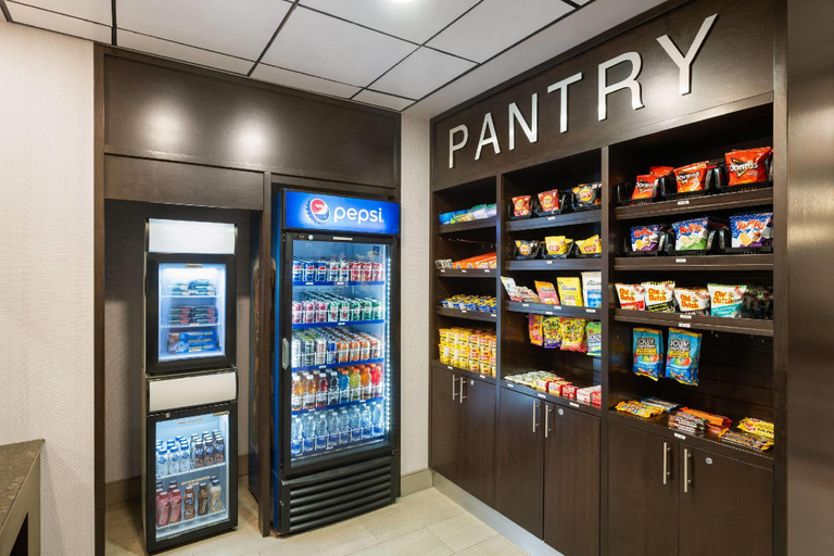 Food & Drinks 5, Waterloo Suites Hotel, Trademark Collection by Wyndham, Waterloo