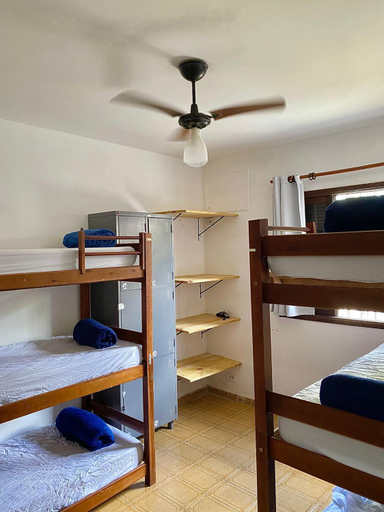 Bedroom 2, Cosmopolitans Hostel, Ubatuba