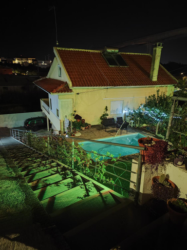 Others 2, Casa Maria, Loures