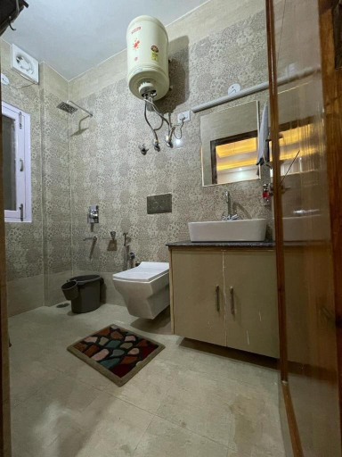 Bathroom 4, Naman Homestay, Shimla
