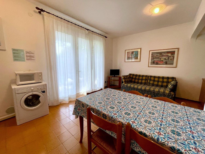 Bedroom, Comfortable house with shared pool, Venezia