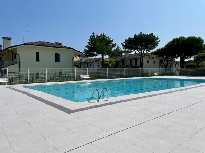 Sport & Beauty 4, Comfortable house with shared pool, Venezia