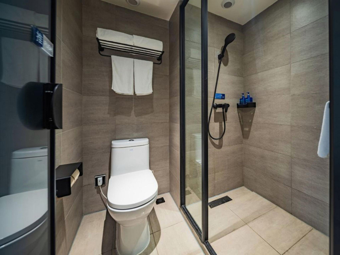Bathroom 4, Hanting Hotel Chengdu Hongpailou Metro Station, Chengdu