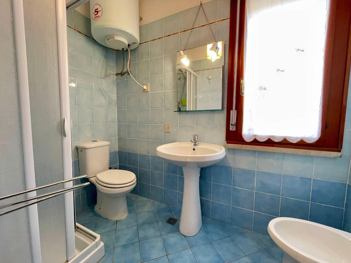 Bathroom, Beautiful Apartment For 4 Persons-pool-tv, Venezia