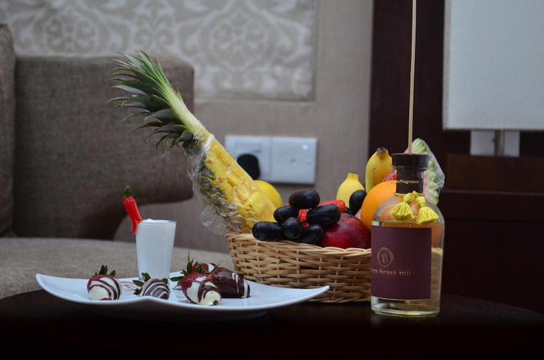 Food & Drinks 5, Ripon Grand Hill, Nuwara Eliya