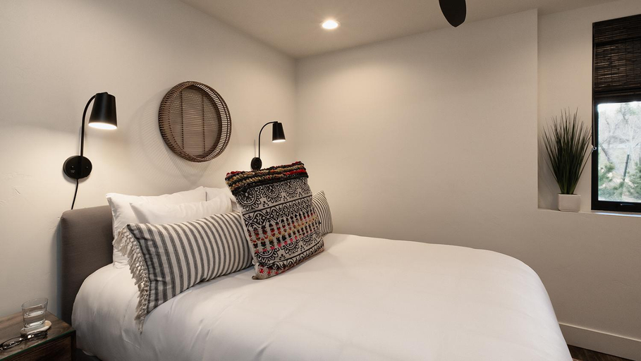 Bedroom 3, Hilltop Chateau, Routt