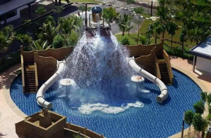 Sport & Beauty 2, Two Bedroom Sea View Swiss Garden Residence , Kuantan