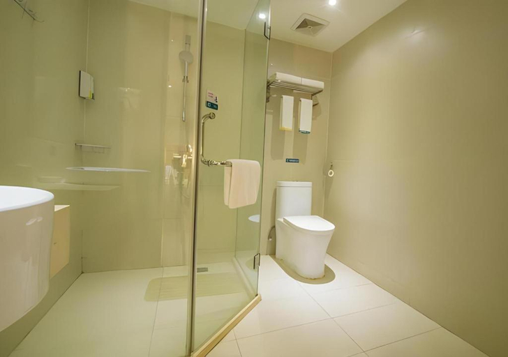 Bathroom 3, City Comfort Inn Wuhan Jinyintan Metro Station, Wuhan