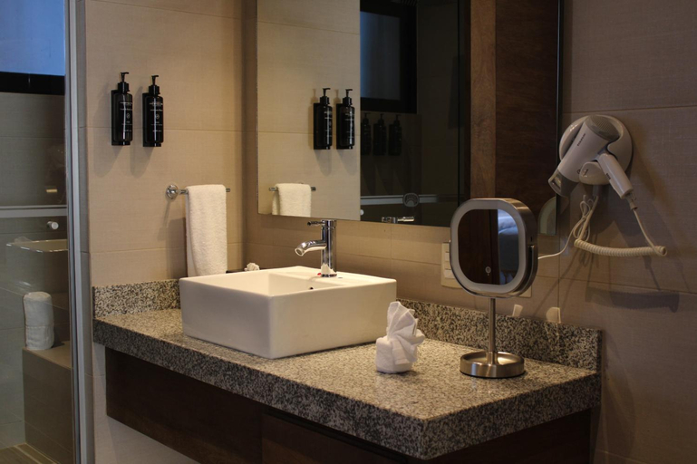 Bathroom 4, Nirú Ocean Suites by Binniguenda, Dist. Pochutla