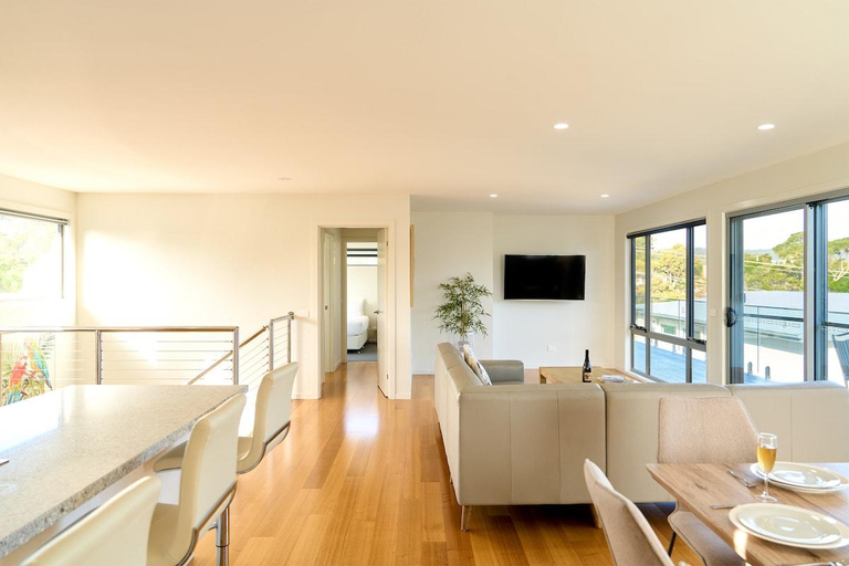 2, Deja Blue 2 - Freycinet, Glamorgan-Spring Bay