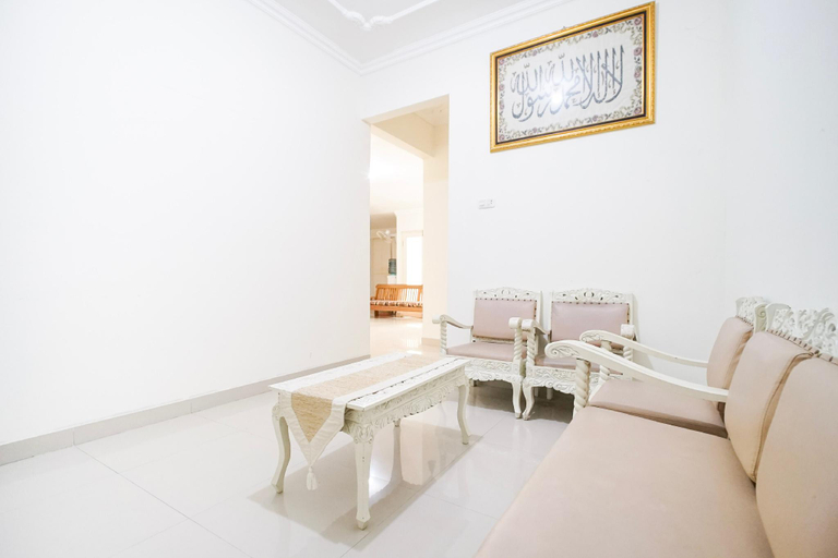 Public Area 3, Rajawali House Homestay Jogja, Sleman