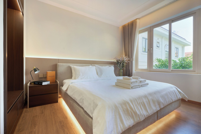 Room 5, HAITA Suites, District 7