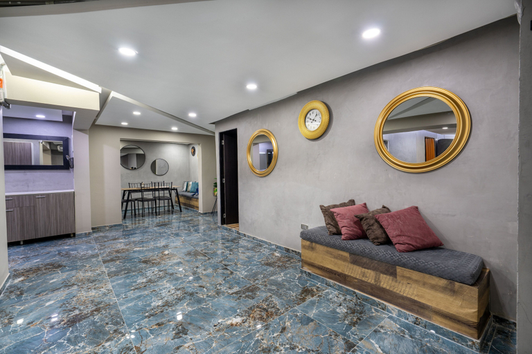 Interior 3, 6 Bedroom Apartment with Massive Jacuzzi, Medellín