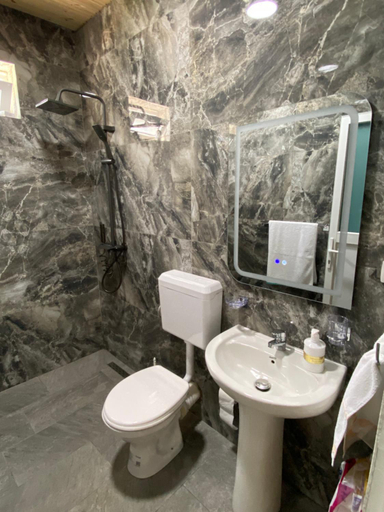 Bathroom 2, Villa KRONI, Shkodrës