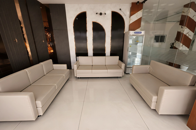 Lobby 4, Hotel Trinetra Inn, Ujjain