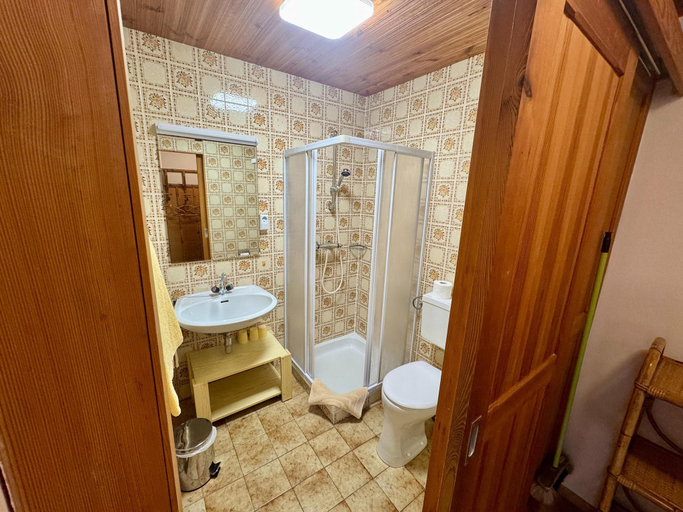 Bathroom 3, Farmhouse in Carinthia near Afritzer See, Villach Land