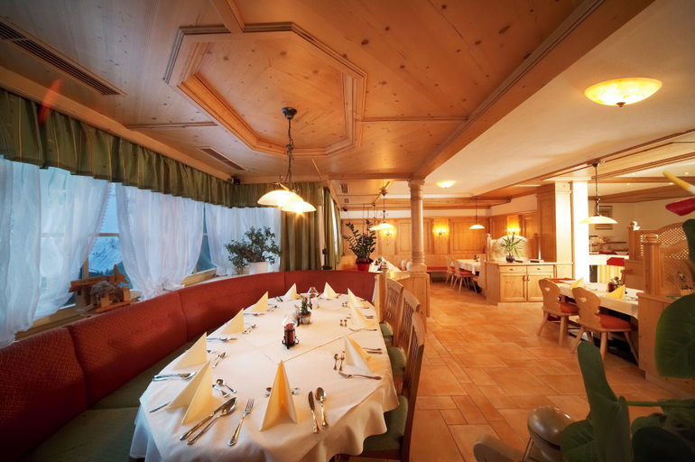 Food & Drinks, Eggerhof mit Panorama Aussicht, inklusive Verwöhnpension und JokerCard, Zell am See