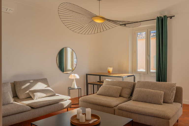 Others 3, Saint-Tropez: Bright apartment near the port, Var