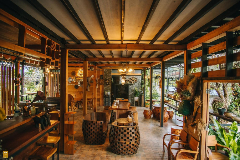 Food & Drinks 2, Bann Noon Norn Mae Jam, Mueang Pan