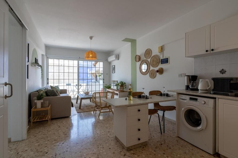 Interior 5, Blossom 1-BR Apt. & Balcony in Larnaca, Larnaca