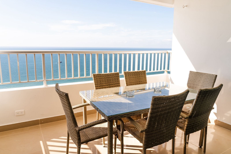 Others 5, Beachfront, Cartagena de Indias