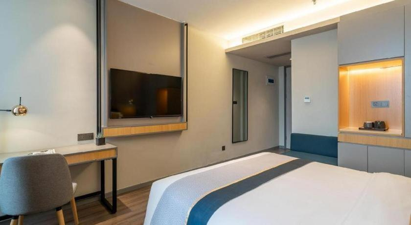 Bedroom 2, Home Inn Selected Xiamen University Zhongshan Road, Xiamen
