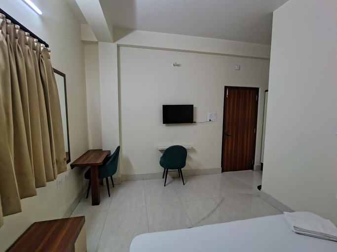 Room 2, Hotel Royal Paradise, Uttar Dinajpur