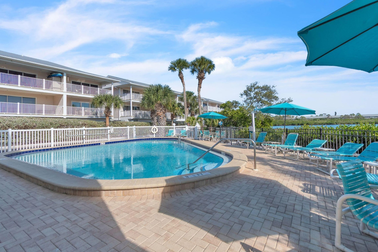 Sport & Beauty 1, Bayview Villas 120, Pinellas