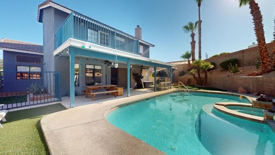 Pool, A -LV HOME PALM D, Clark