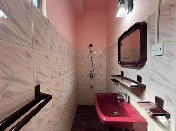 Bathroom 2, Rivinson, Negombo