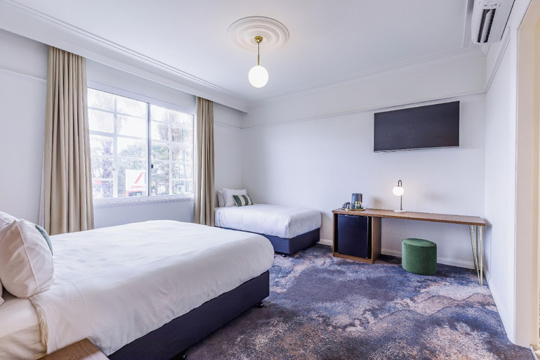 Bedroom 3, The Lakes Hotel, Rosebery, Sydney