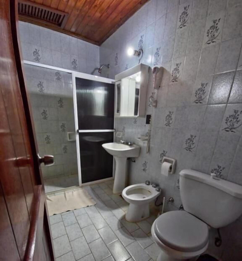 Bathroom 2, Hotel & Restaurant Las Brisas, Iguazú