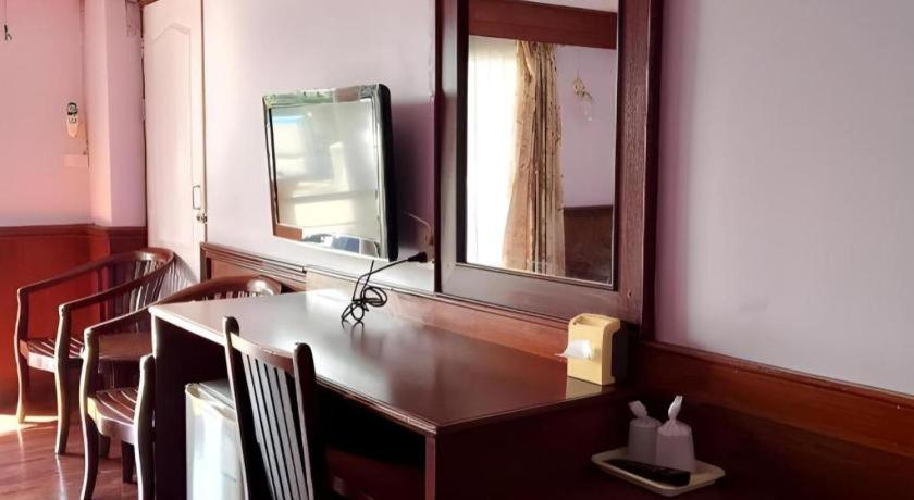 Bathroom 4, Rawanda Resort Hotel, Muang Lop Buri