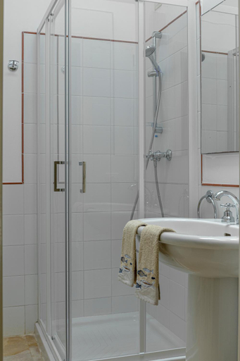 Bathroom 2, Masseria San Rocco, Lecce
