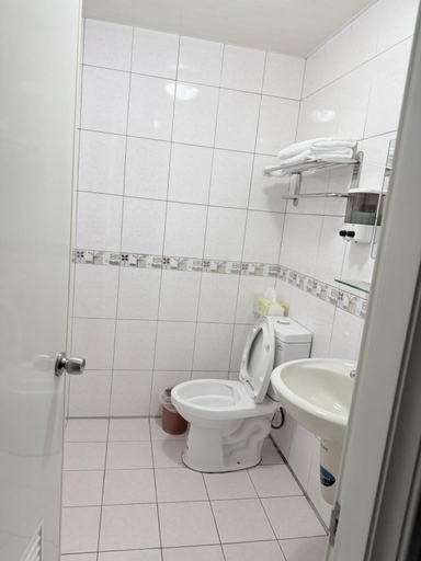 Bathroom 3, Han Xiang Ju Home Stay, Penghu