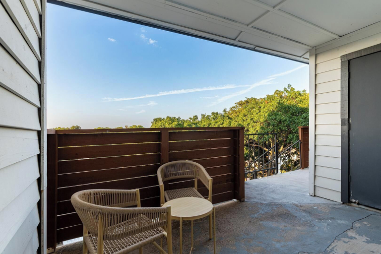Terrace/patio, Landing Apartments Near AT&T Stadium & Six Flags, Arlington