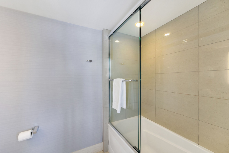 Bathroom 3, Elita Hotel, Broward