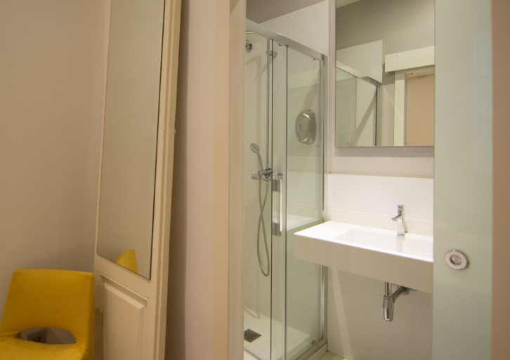Bathroom 4, Forget Me Not Plus, Barcelona